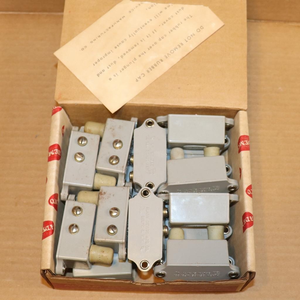 Vintage Box of 10 Ademco Magnetic Contacts Model No. 35 New Old Stock