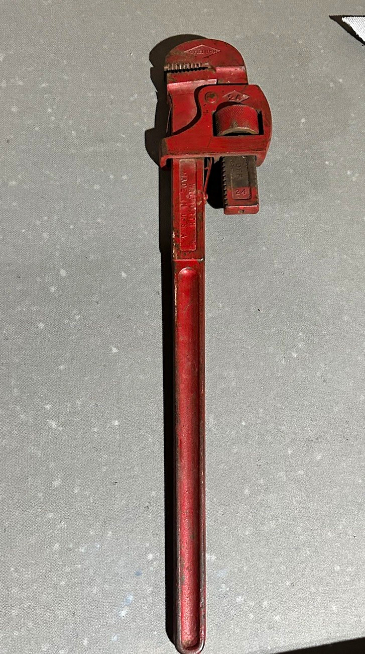 Vintage Walworth Genuine Stillson No 24 Pipe Wrench 24” Made in USA Red