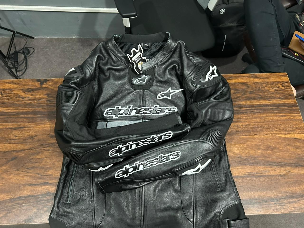 Alpinestars Original Cowhide Leather Motorbike Jacket Real Leather Racing Jacket