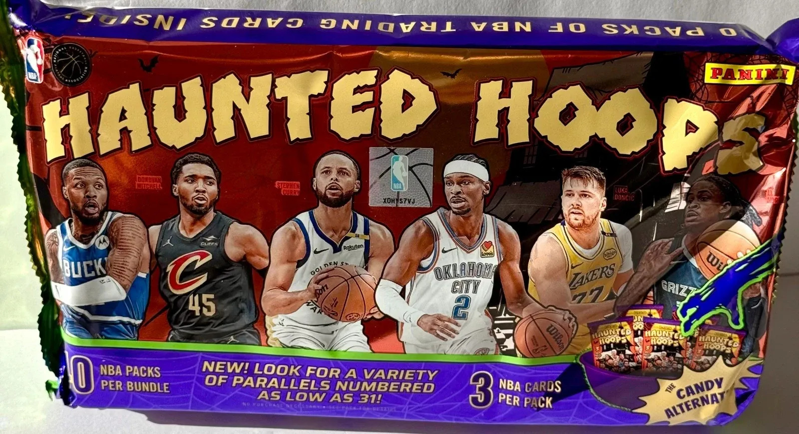 2024-25 Panini NBA Haunted Hoops Basketball Trading Card Bundle Sealed 2024-25 Panini NBA Haunted Hoops Basketball Trading Card Bundle Sealed
