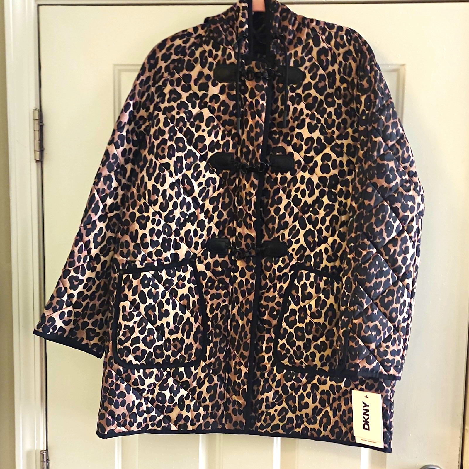 DKNY Women\'s Quilted Hooded Lined Leopard Print Zip Jacket Beige/Black Size L