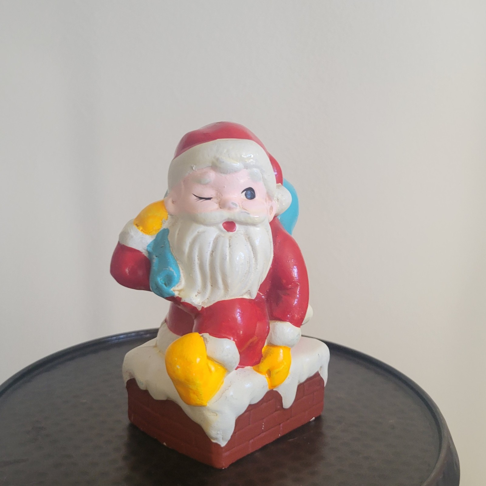 Vintage 1950s Chalkware Santa Claus Coming Down Chimney Coin Bank Toy Japan