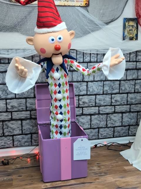 5.3 FT ANIMATED CHARLIE IN THE BOX FROM RUDOLPH RED NOSED REINDEER DISPLAY 5.3 FT ANIMATED CHARLIE IN THE BOX FROM RUDOLPH RED NOSED REINDEER DISPLAY