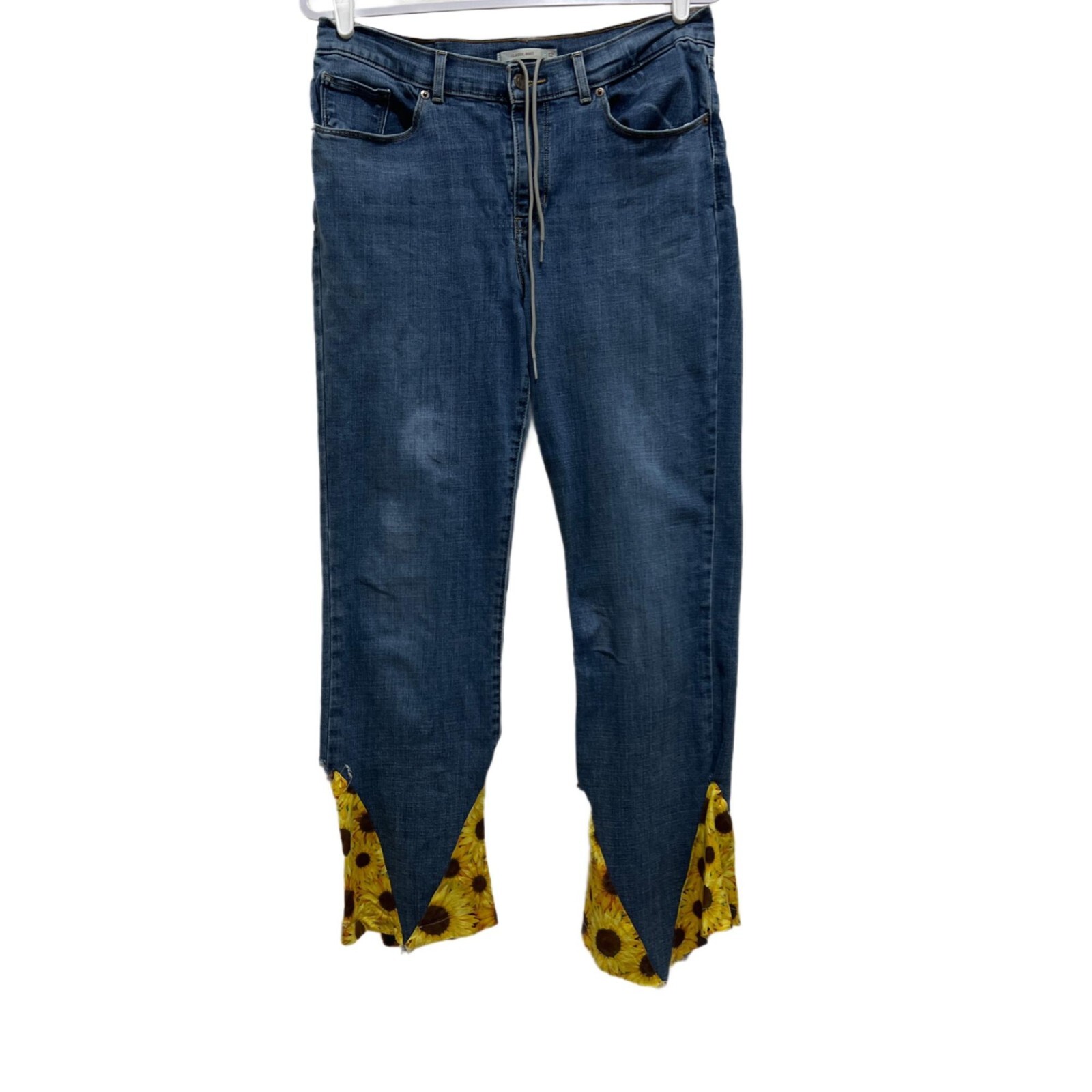 0732 Levi\'s Classic Boot  Bootcut Handmade Sunflower Ankle Jeans