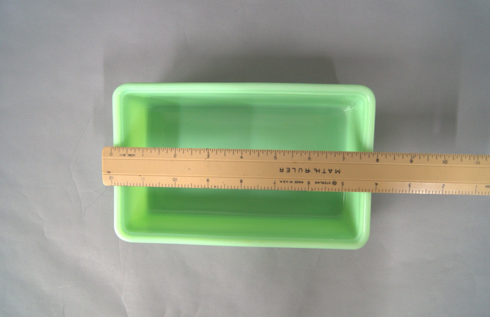 Vintage McKee Uranium Glass Jadeite Refrigerator Dish -- No Lid, Used Vintage McKee Uranium Glass Jadeite Refrigerator Dish -- No Lid, Used