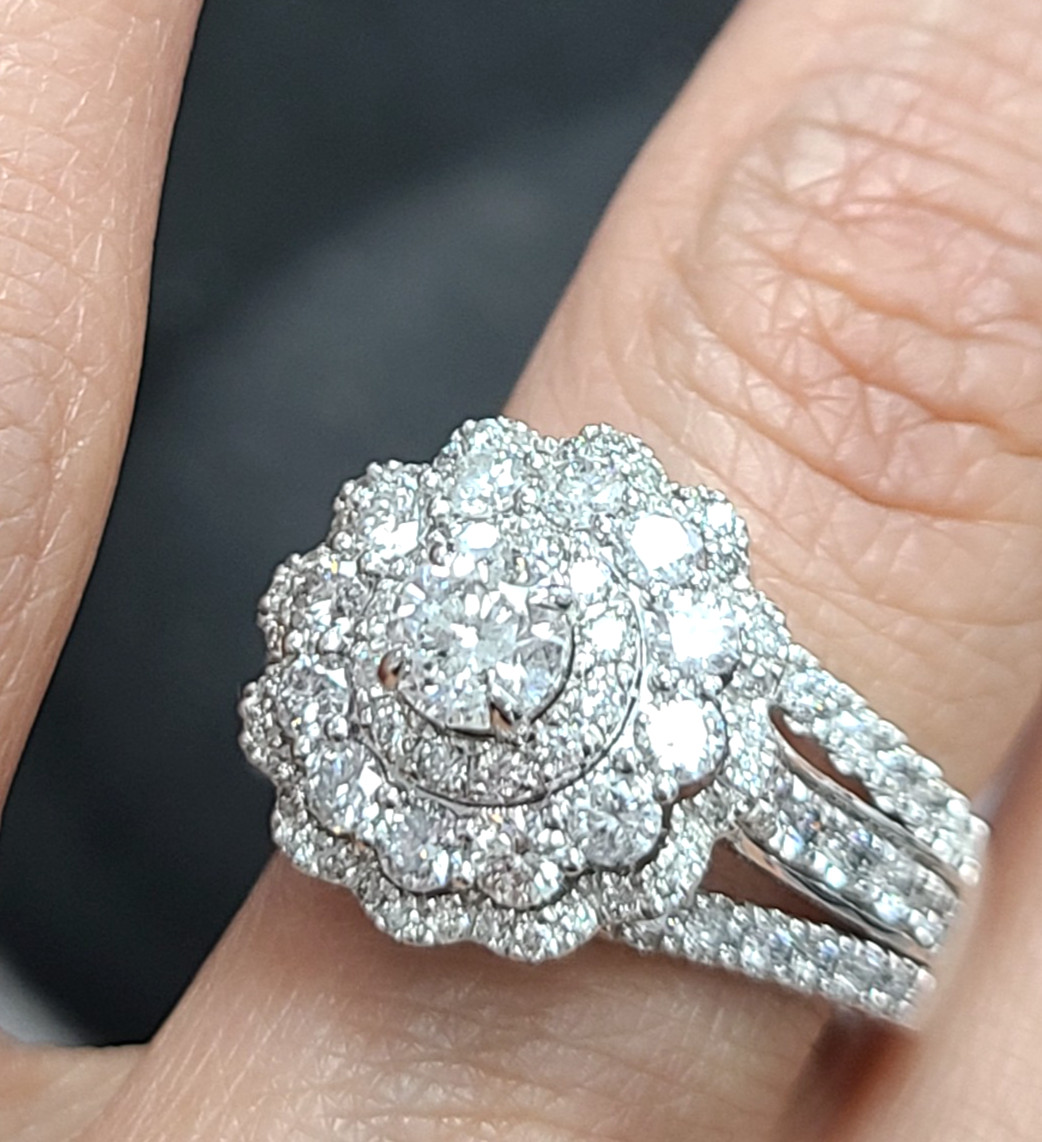 Deal2.00CTW Genuine Solitaire Diamond Halo Ladies Engagement Ring 14K White Gold