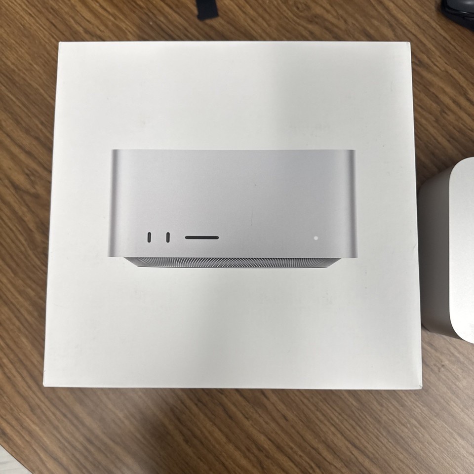 Mac Studio M1 Max 10 - 24 Cores 32GB  512GB Excellent - Apple Tested - AppleCare
