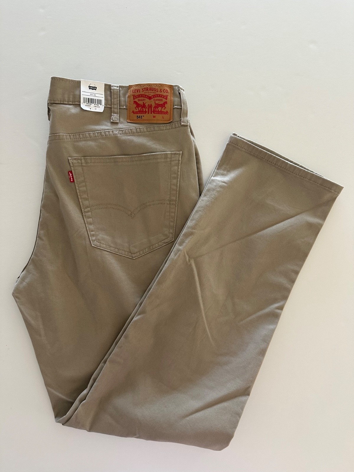 Levi\'s Men\'s 541 Athletic Taper Stretch Desert Taupe Jeans Size W38 X L36 Levi\'s Men\'s 541 Athletic Taper Stretch Desert Taupe Jeans Size W38 X L36