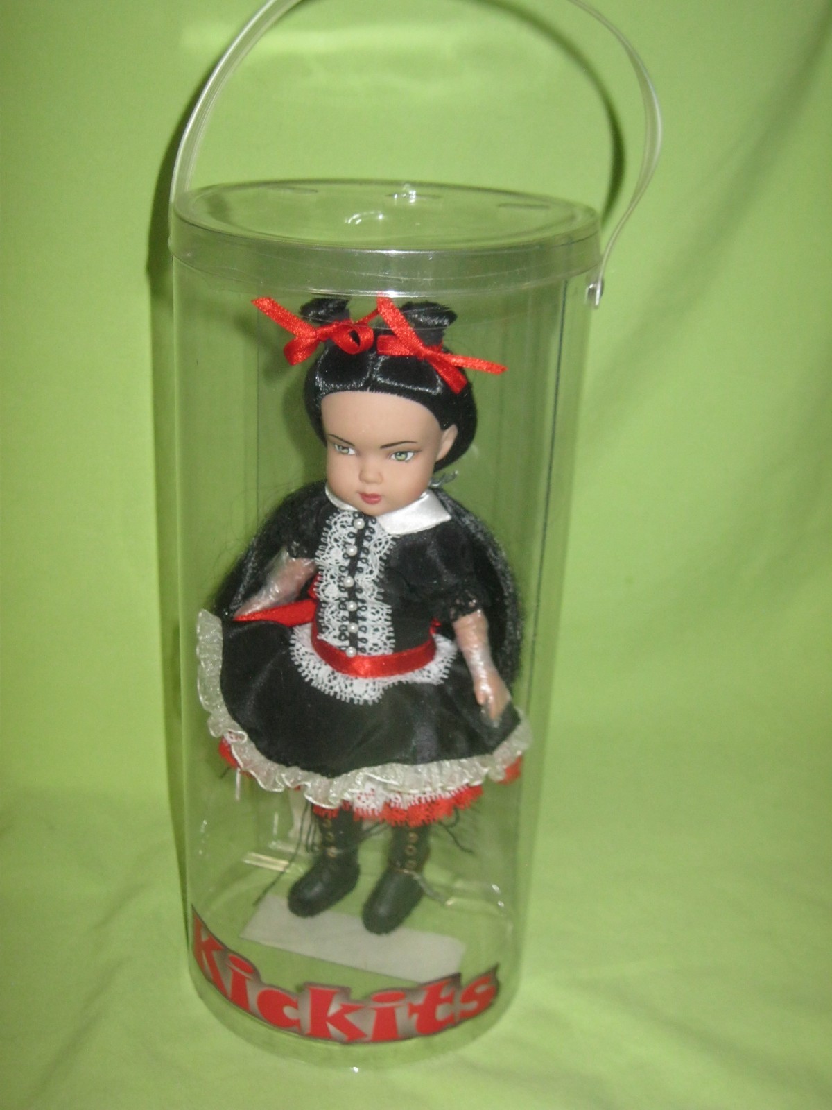 Tiny Betsy Body TONNER Kickits UP TO SOMETHING Goth Girl 8\