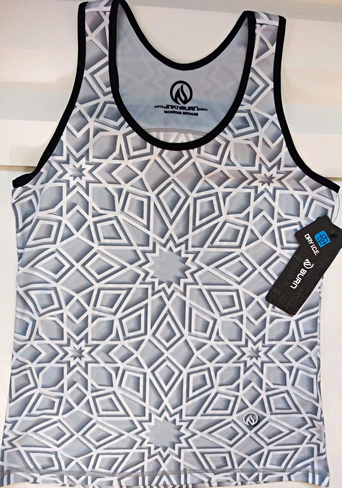 INKnBURN Starburst Singlet Womens Medium NWT Dry I.C.E Running Tank Top Geometry INKnBURN Starburst Singlet Womens Medium NWT Dry I.C.E Running Tank Top Geometry