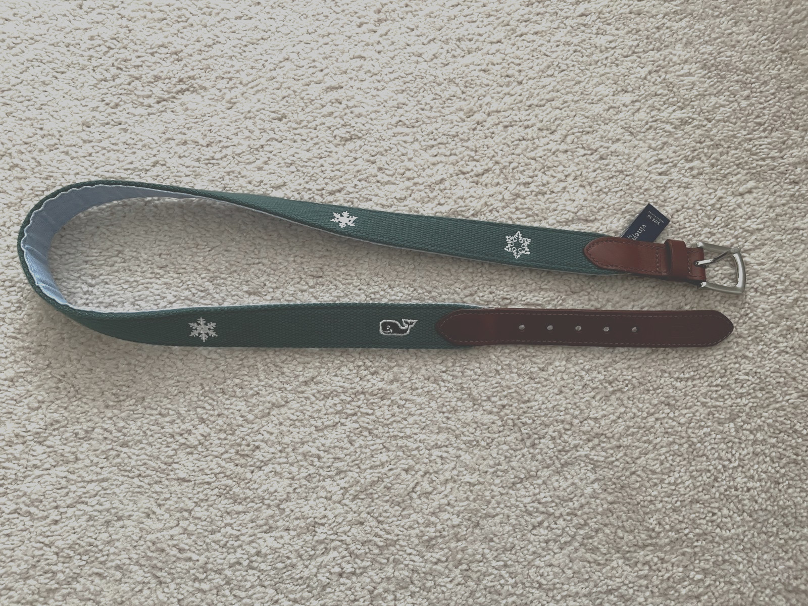 NWOT Vineyard Vines Winter Holiday Xmas Needlepoint Belt Men\'s Sz 30 Snowflake