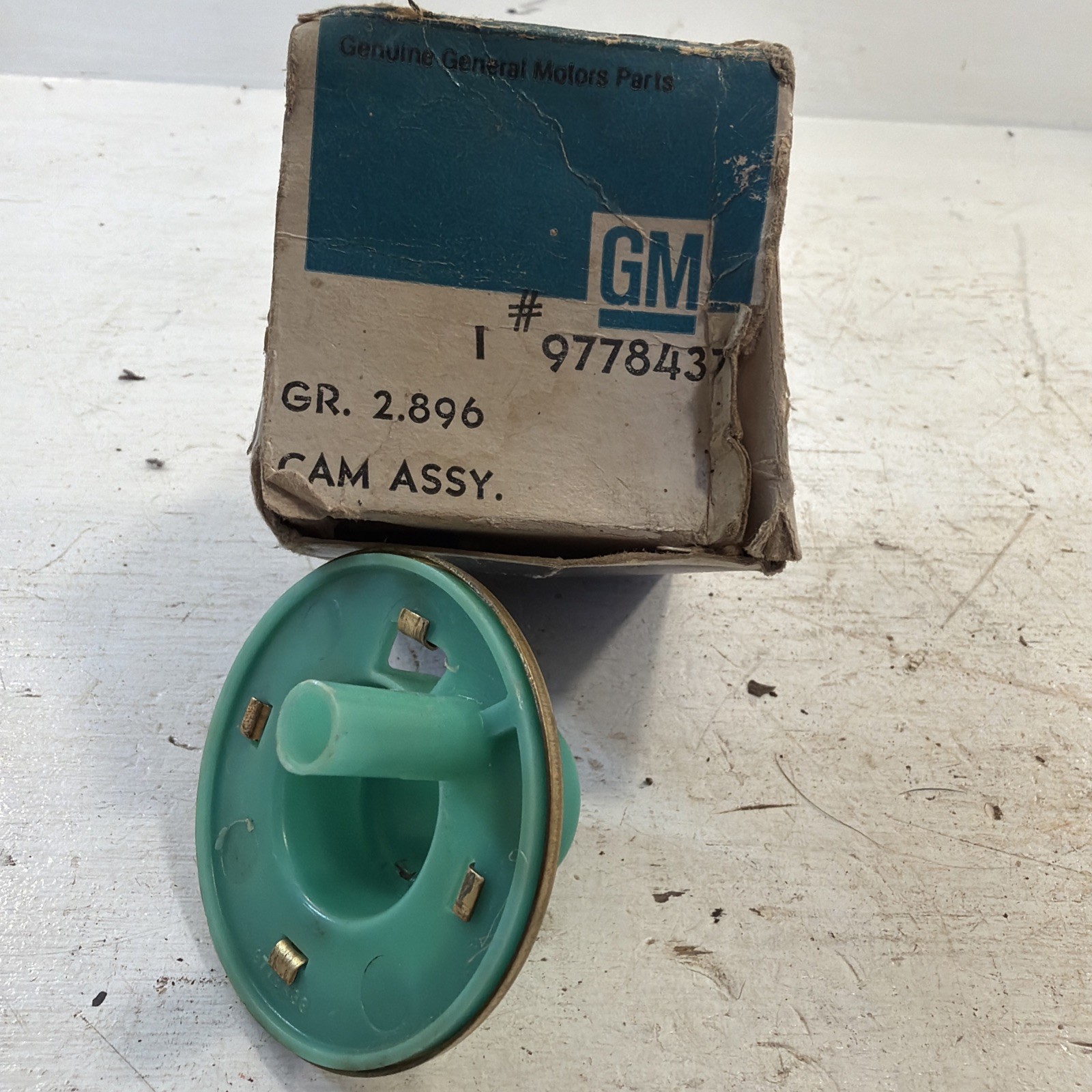 NOS OEM GM 9778437 Directional Signal Cam Assembly 1965-66 Pontiac Grand Prix NOS OEM GM 9778437 Directional Signal Cam Assembly 1965-66 Pontiac Grand Prix