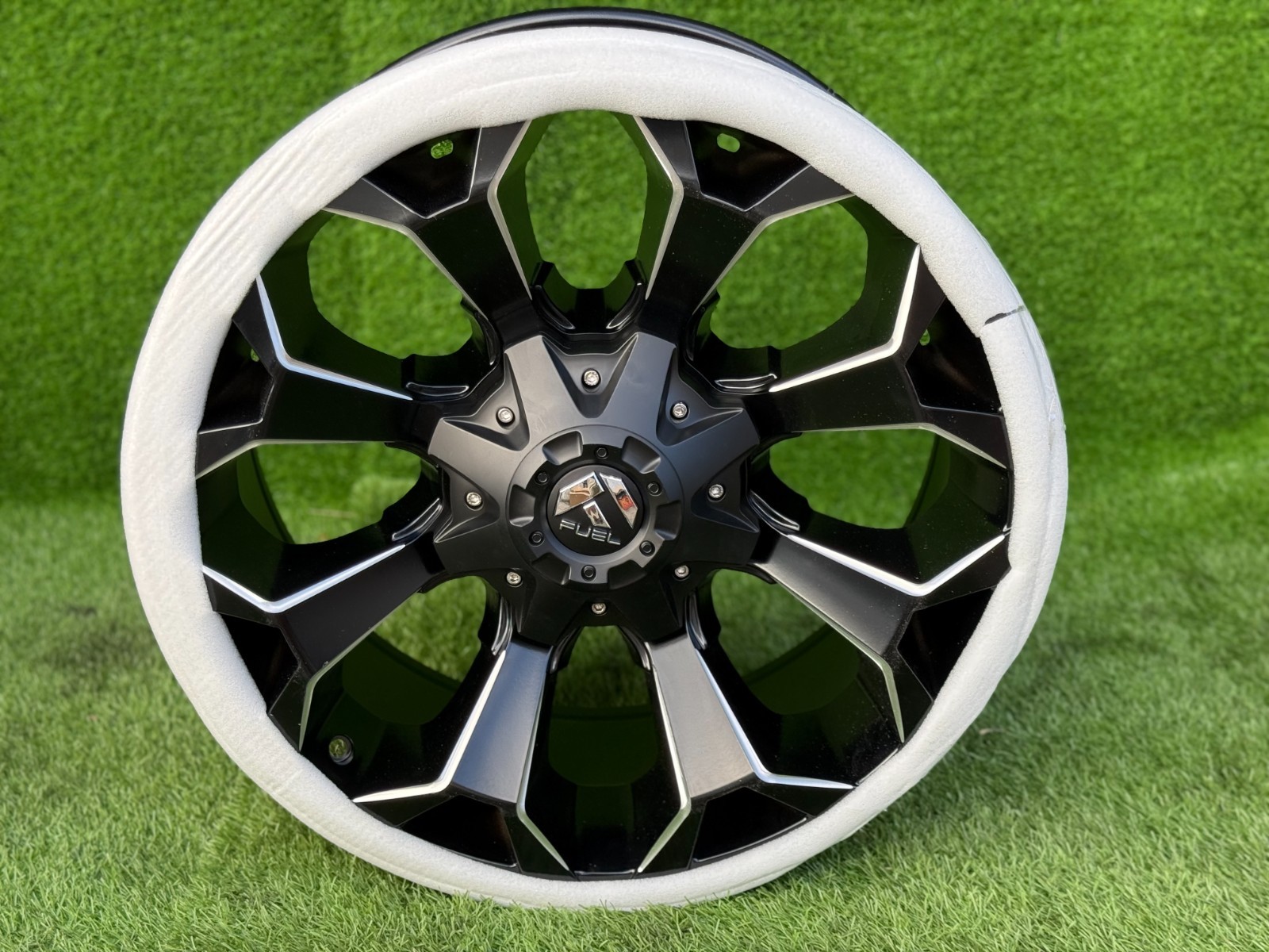 NEW Single 20x9 Fuel D546 Assault Matte Black & Milled Wheel 8x170 (20mm)