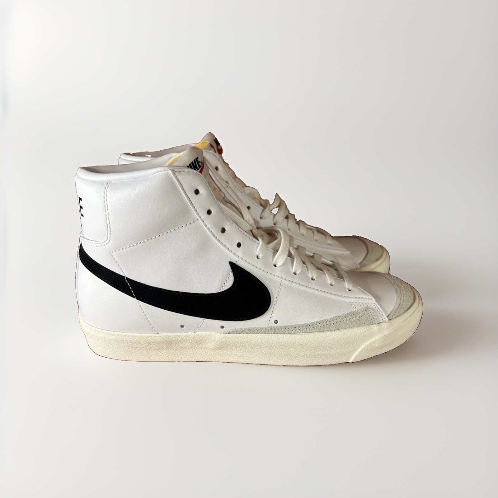 Nike Blazer Mid 77 Vintage White Black Mens 10.5 Womens 12 CZ1055-100 New