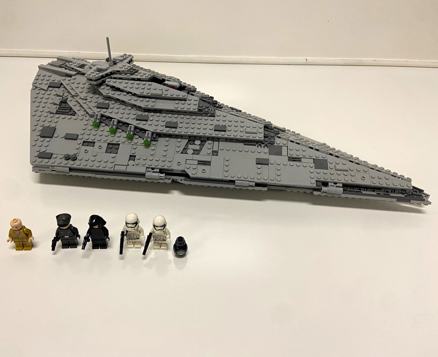 LEGO Star Wars First Order Star Destroyer 75190 LEGO Star Wars First Order Star Destroyer 75190