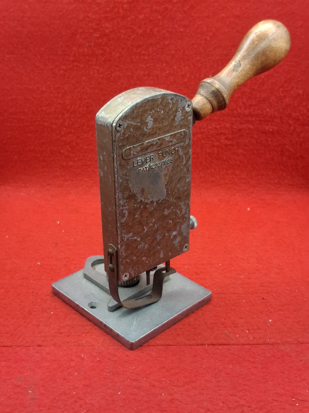 Vintage Tandy Leather Lever Punch #2627923