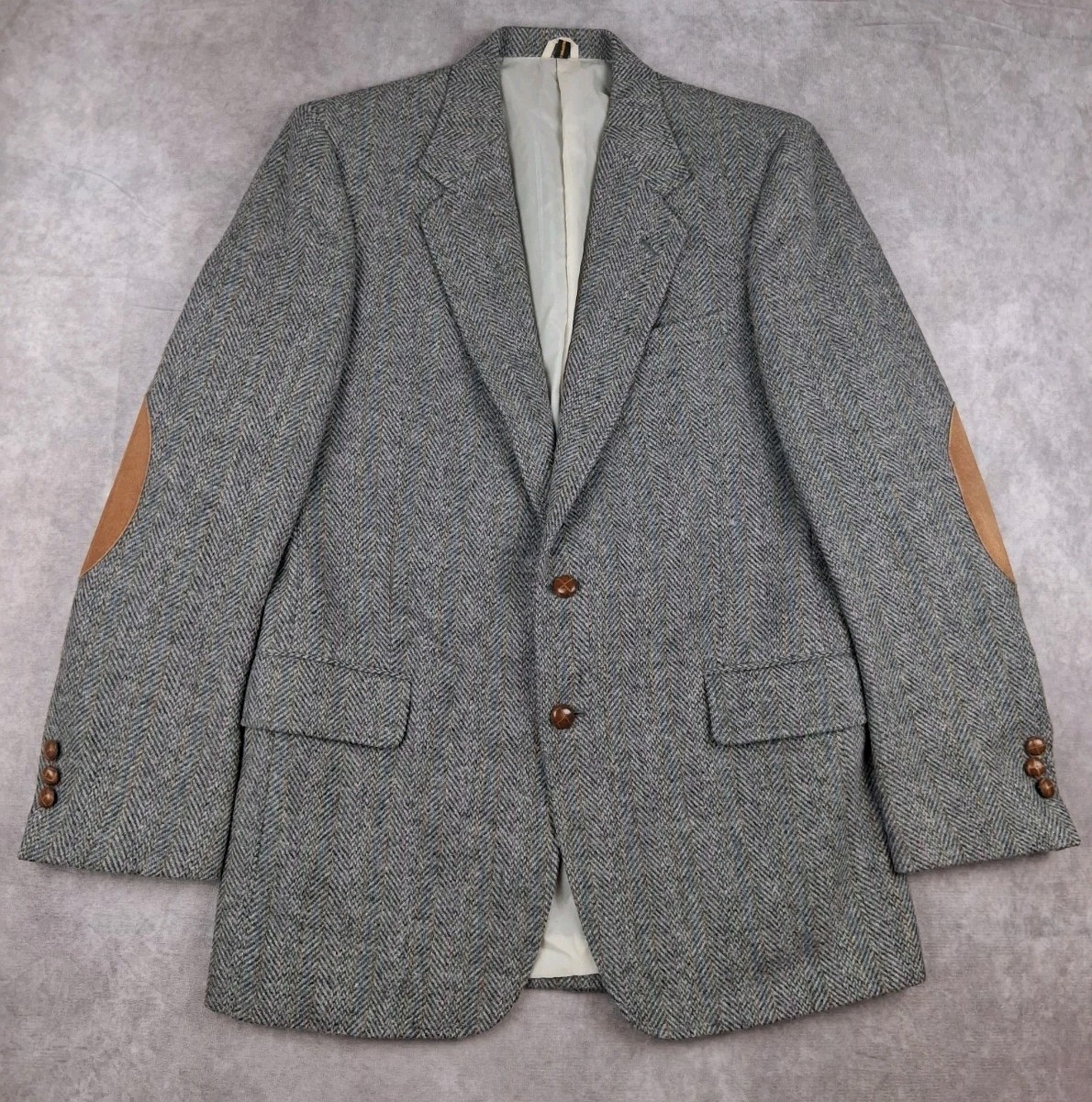 Vintage Tweed Sport Coat 40R Herringbone Suede Elbow Leather Buttons Blazer Prep