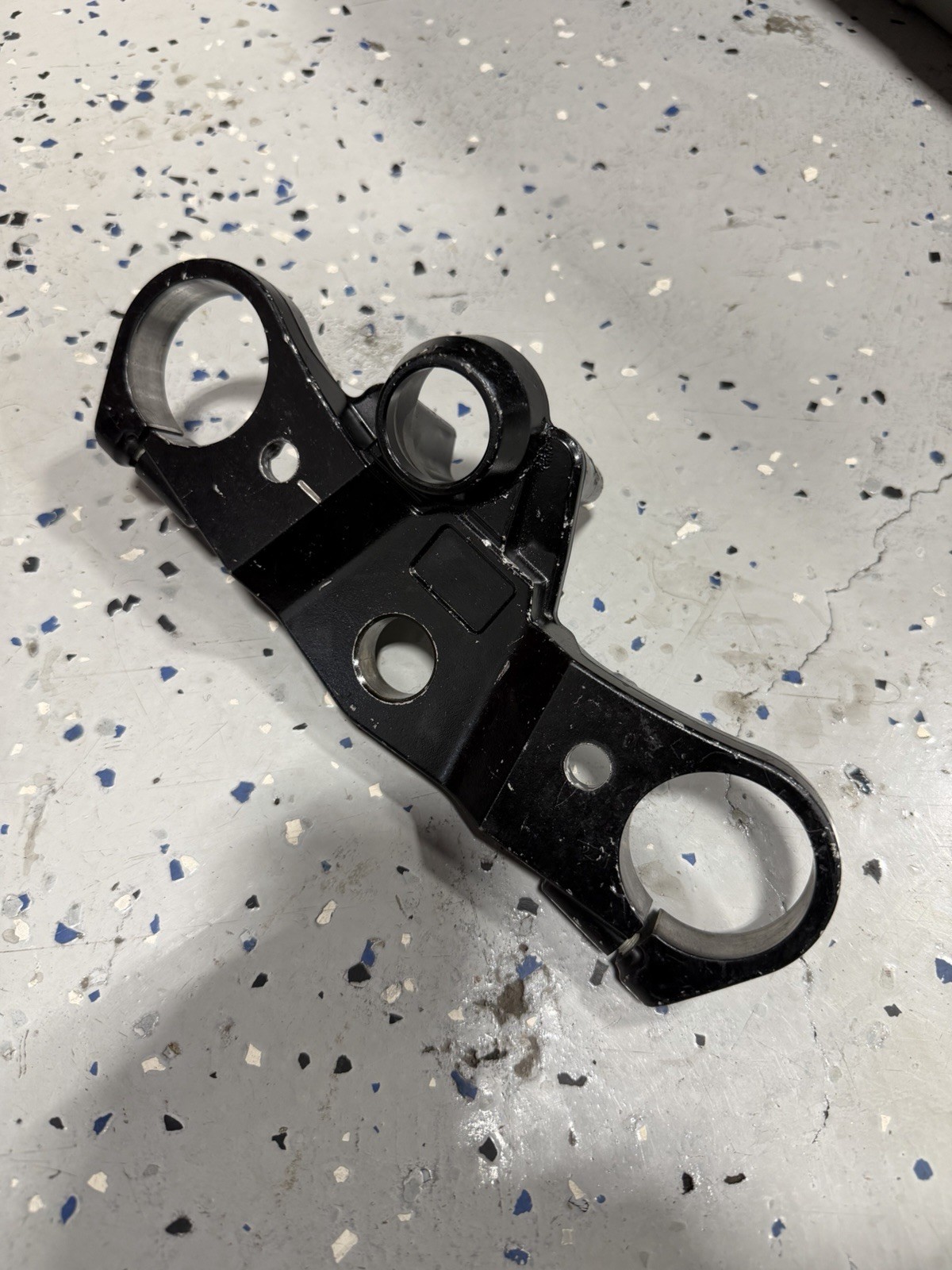 2003-2004 Kawasaki ZX6R 636 ZX6RR OEM Upper Triple Tree Clamp 2003-2004 Kawasaki ZX6R 636 ZX6RR OEM Upper Triple Tree Clamp