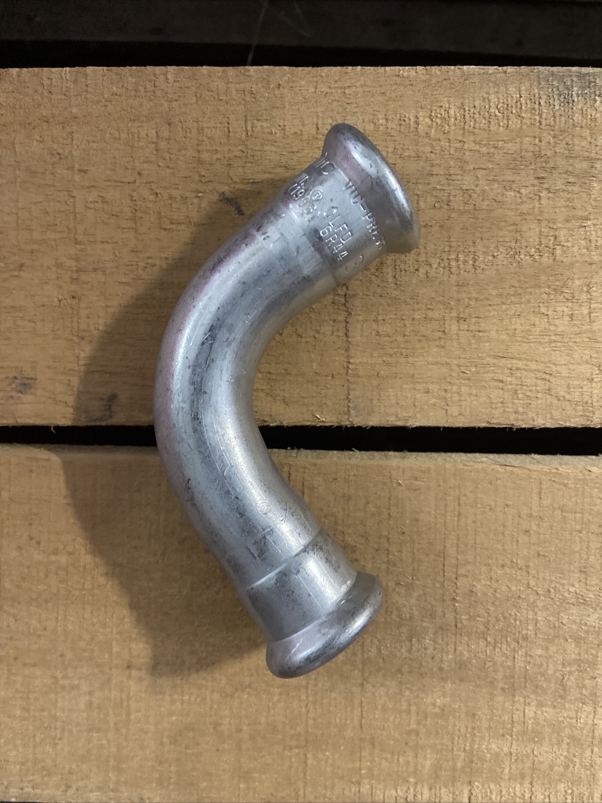 (Lot Of 62) Victaulic S/590 Vic-Press 304 Stainless Steel Pipe, 90 Degree, 1/2\ (Lot Of 62) Victaulic S/590 Vic-Press 304 Stainless Steel Pipe, 90 Degree, 1/2\