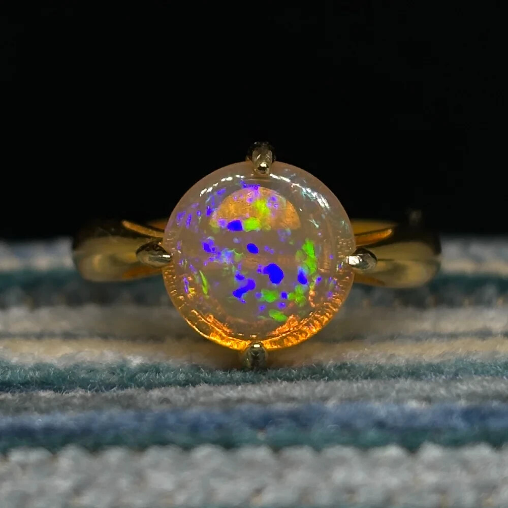 Absolutely Stunning Rainbow Galaxy 4-Prong 18k Gold Luxury Crystal Opal Ring Absolutely Stunning Rainbow Galaxy 4-Prong 18k Gold Luxury Crystal Opal Ring