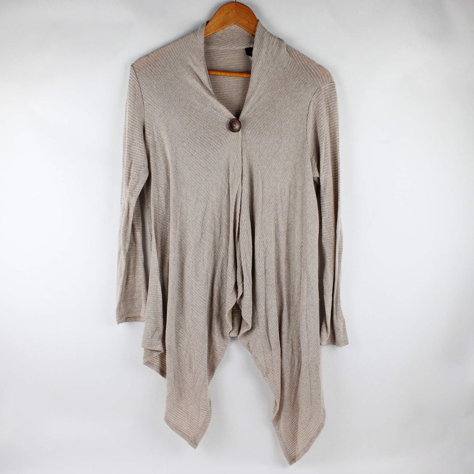 Bobeau Women\'s M Beige One Button Asymmetric Drape Long Sleeve Cardigan Bobeau Women\'s M Beige One Button Asymmetric Drape Long Sleeve Cardigan