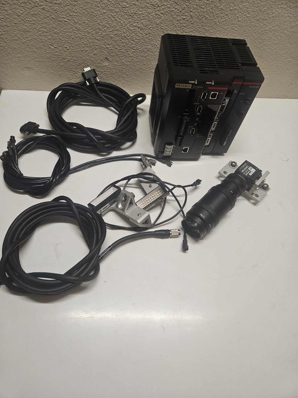 Keyence COMPLETE CV-X Camera System W/ Lights CV-X322A/CA-H200C Excellent Cond
