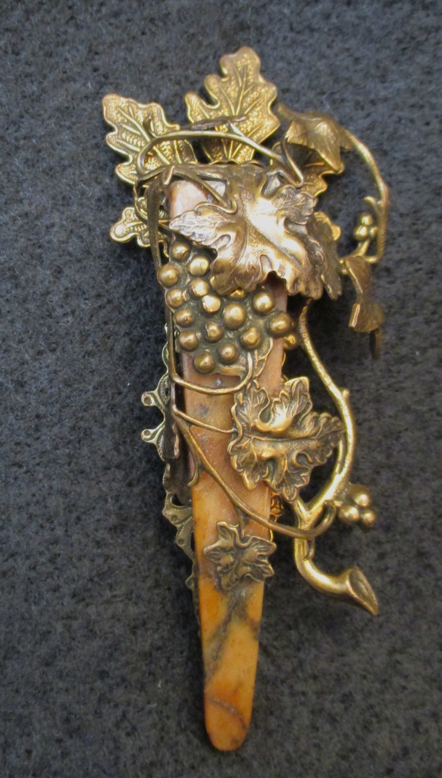 Unusual Vintage Jan Michaels Grape Vine Brooch