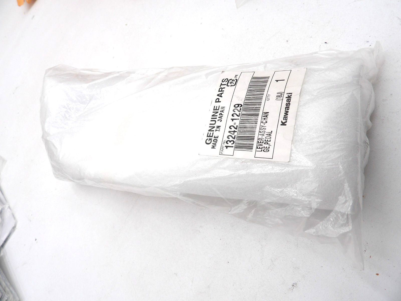 NOS Kawasaki Genuine Shifter Lever Change Pedal Vulcan VN1500 87-89 13242-1229