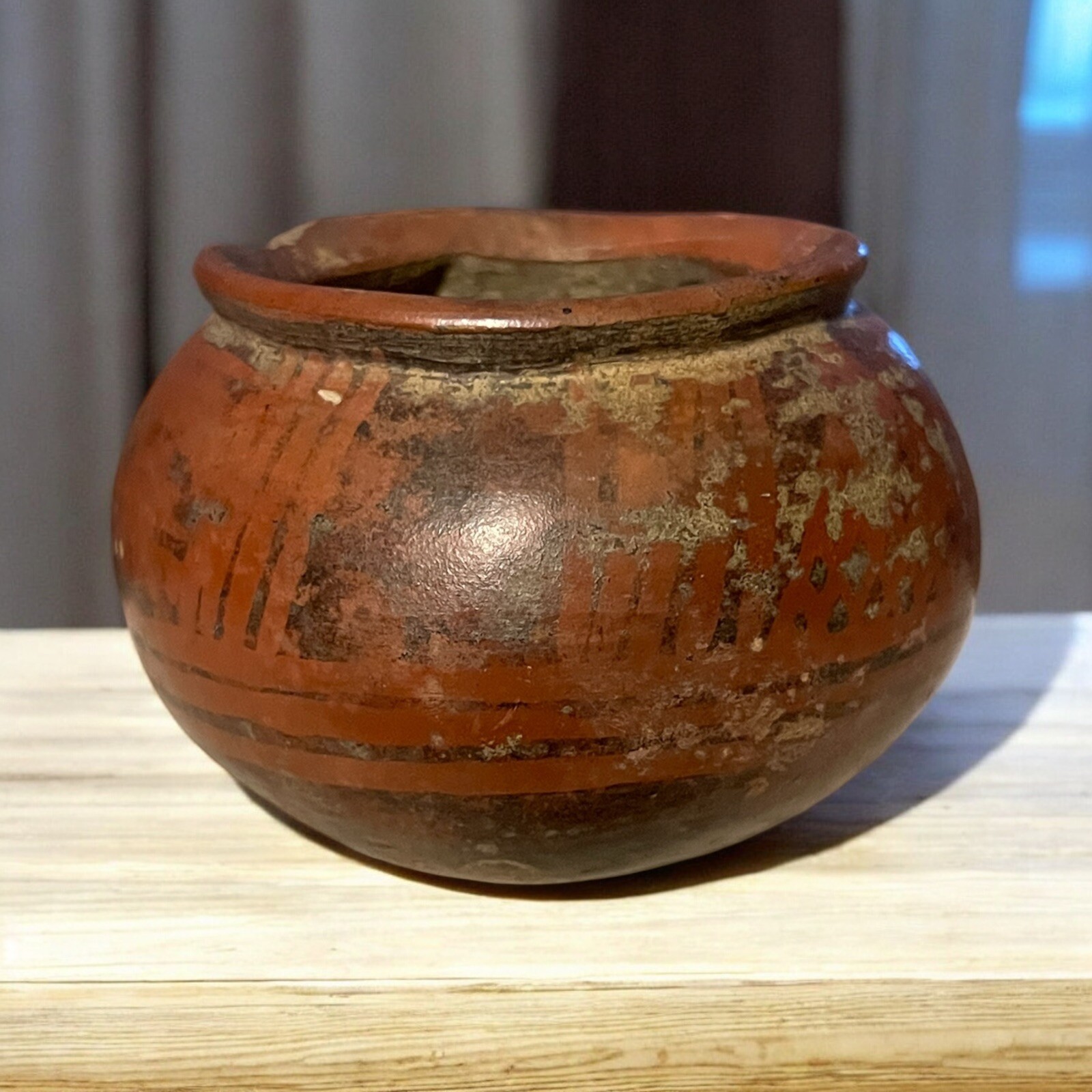 Pre-Columbian Tuza/Narino Pot; 850 - 1500 A.D. Pre-Columbian Tuza/Narino Pot; 850 - 1500 A.D.