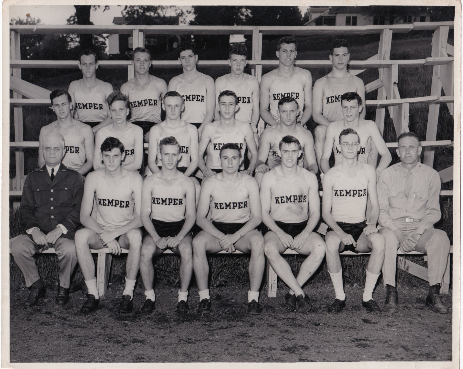 Vintage photo - Kemper Jr College Track Team - 1947 - Gay interest Vintage photo - Kemper Jr College Track Team - 1947 - Gay interest