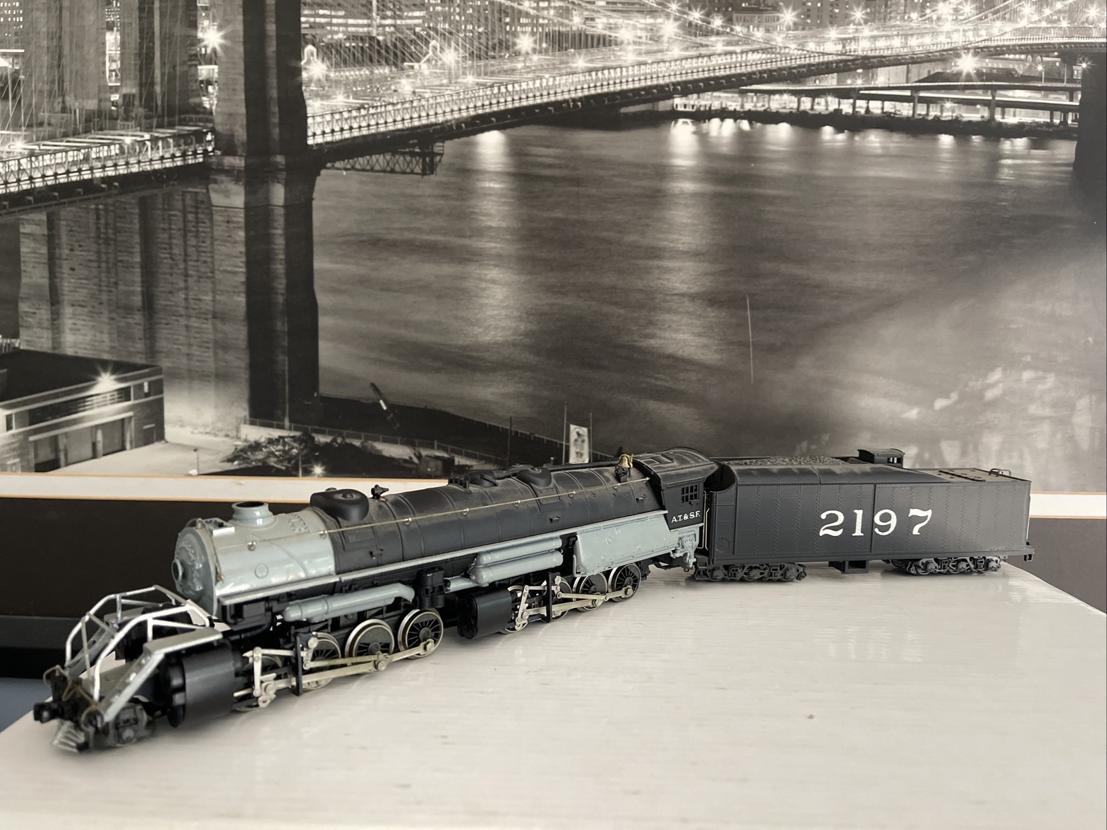 HO Scale AHM/Rivarossi A.T. & S.F.  2-8-8-2 Mallet Steam Locomotive #2197