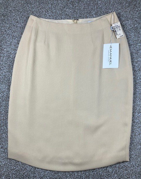 Vintage Emanuel by Emanuel Ungaro Pencil Skirt Light Tan NWT Size 10 Polyester