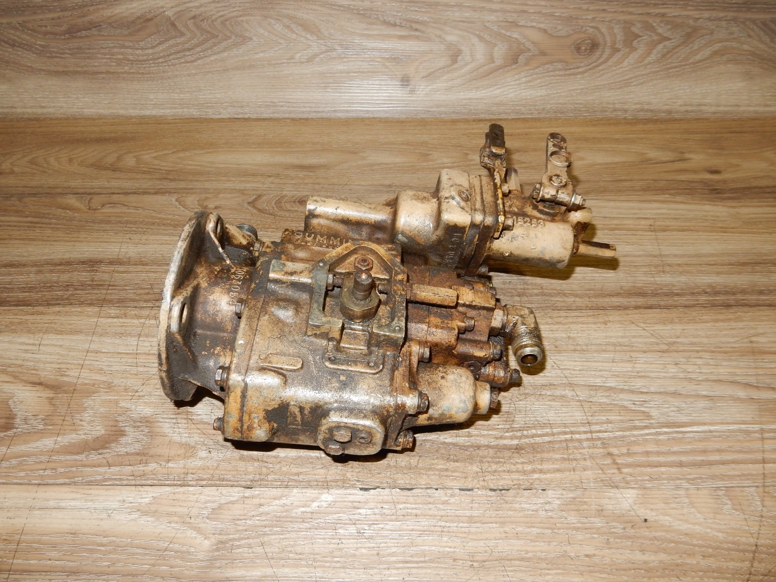 Original Cummins 3063054 PT Fuel Injection Pump 10188814 for KTA-19C OEM