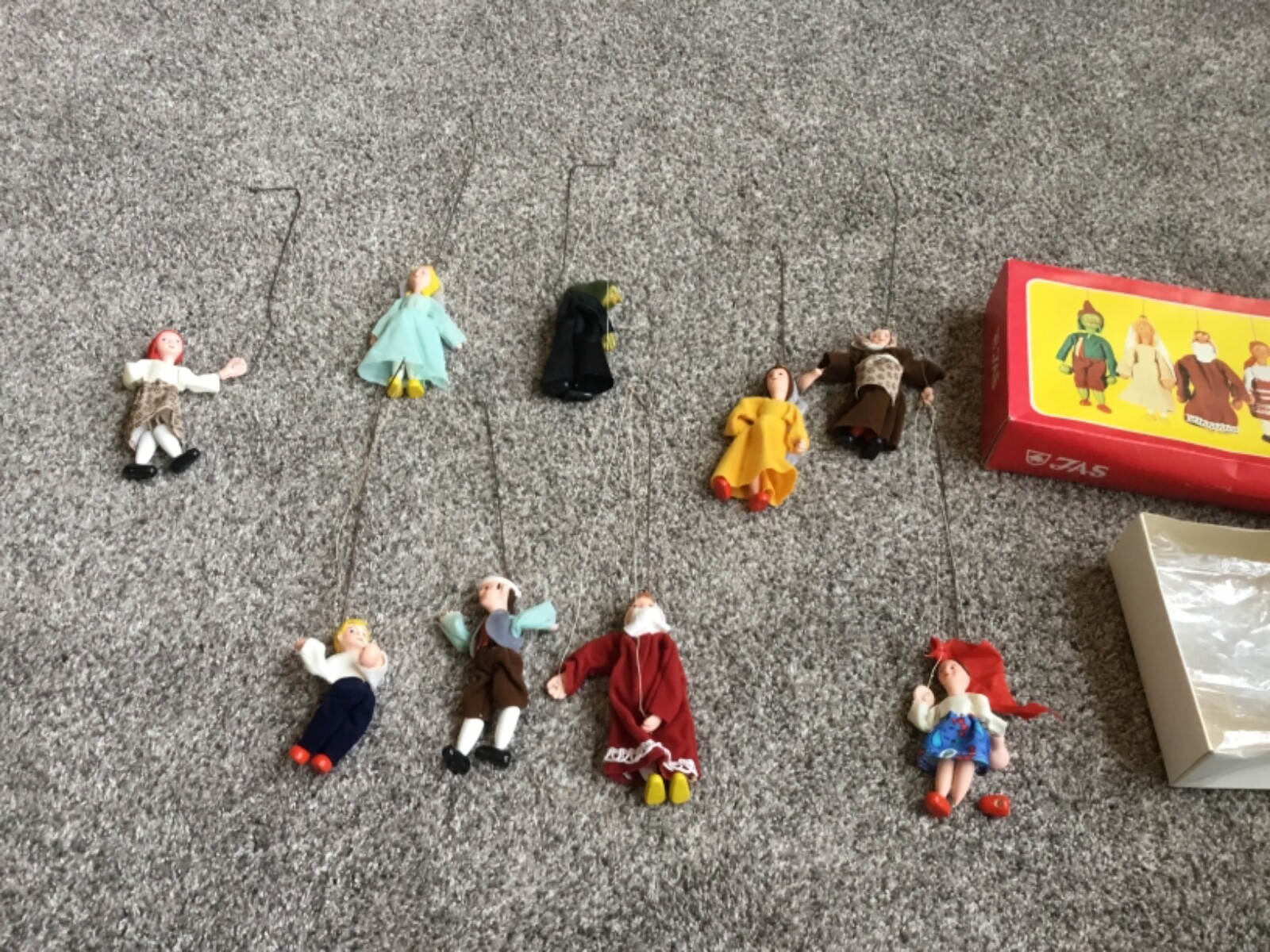 Original Czech Handmade Vintage Marionette Puppet- in original box- 9 puppetsTAS Original Czech Handmade Vintage Marionette Puppet- in original box- 9 puppetsTAS