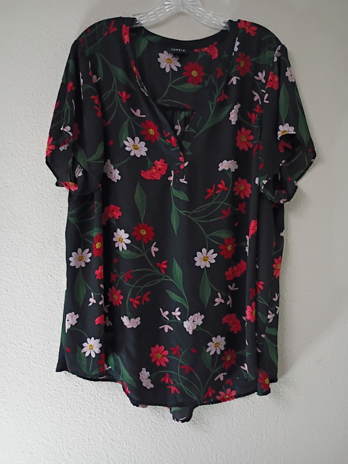 Women\'s Torrid Georgette Floral Split Neck Short Sleeve Top Size 3
