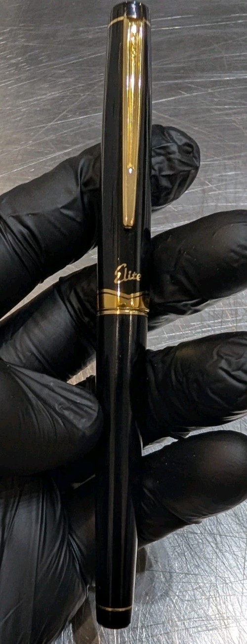 Vintage 1987 Pilot Elite Pocket Fountain Pen - 14K Gold Fine Nib H187 - Mint