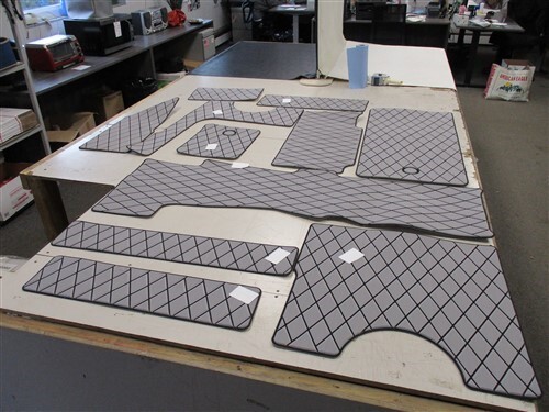 SEA RAY SLW 230 NON SKID COCKPIT FLOOR MAT SET OF (11) 25582-80066 GREY BOAT SEA RAY SLW 230 NON SKID COCKPIT FLOOR MAT SET OF (11) 25582-80066 GREY BOAT