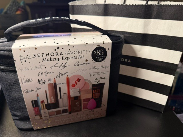 SEPHORA FAVORITES Makeup Experts Set 2026. Sold out, hard to find. NIP, in hand