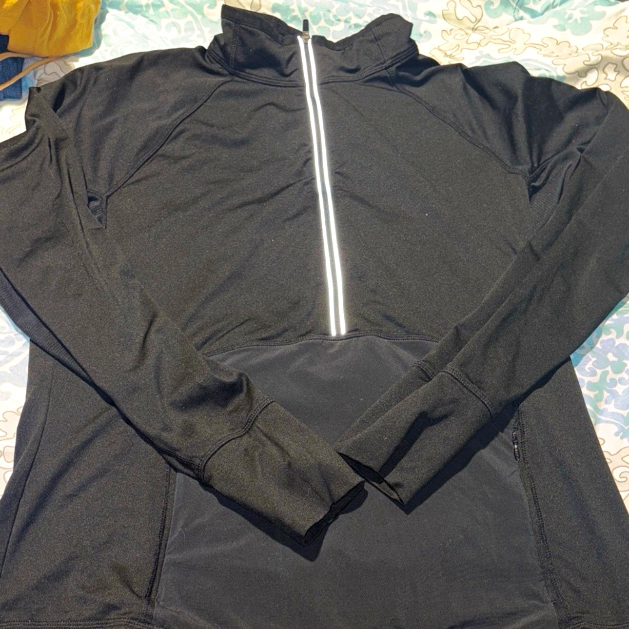 Athleta Women’s Black Track half Zip Size L Athleta Women’s Black Track half Zip Size L