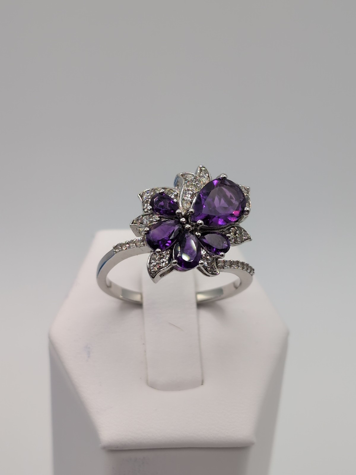 Beautiful JTV DK Amethyst & Topaz Rhodium/Sterling Ring Size 12 Beautiful JTV DK Amethyst & Topaz Rhodium/Sterling Ring Size 12