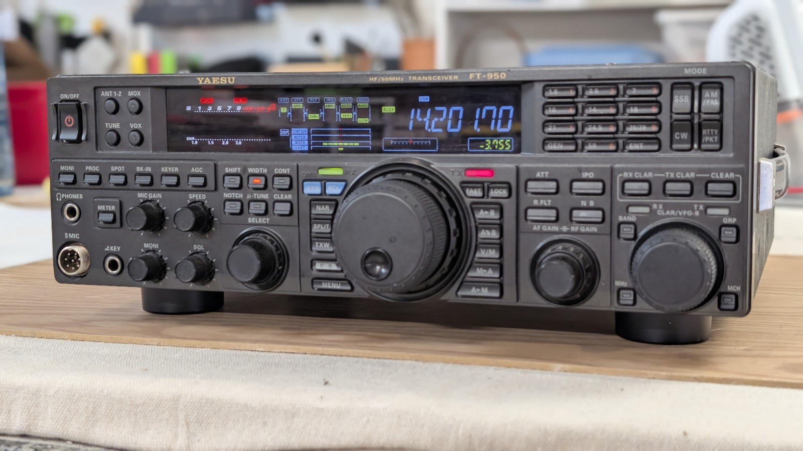 Yaesu FT-950 HF/6m 100W Transceiver w/ Manual - Excellent - Fully Tested