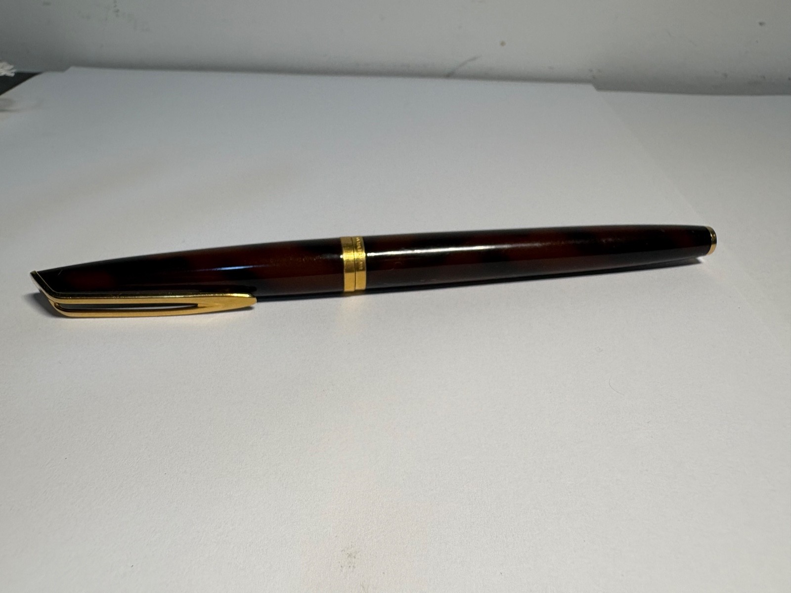 Vintage Waterman C/F Fountain Pen Marine Amber Tortoise 18K 750 Gold Nib - Used Vintage Waterman C/F Fountain Pen Marine Amber Tortoise 18K 750 Gold Nib - Used