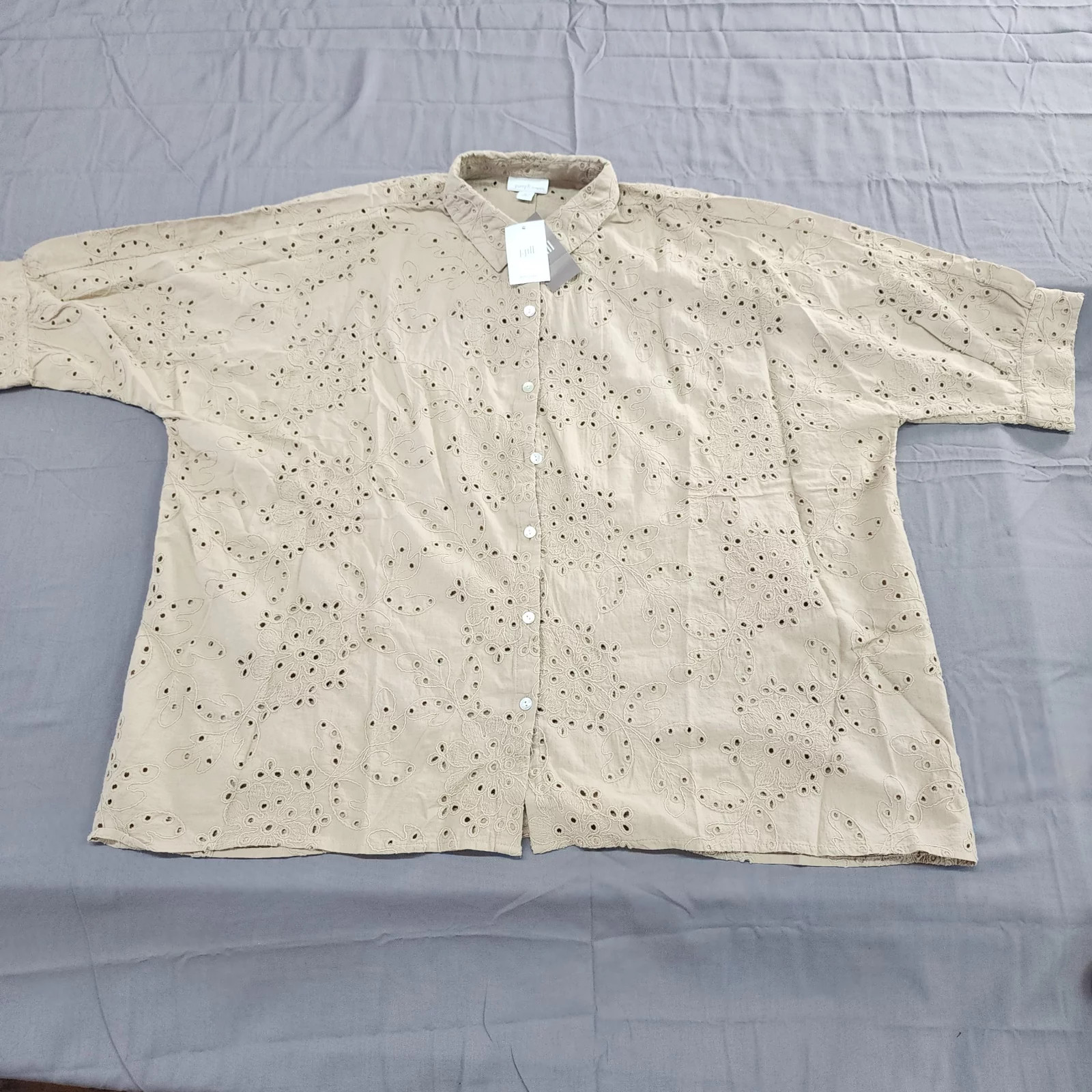 J. Jill Womens MP Medium Petite Beige Bamboo Cotton Eyelet Button Front Blouse