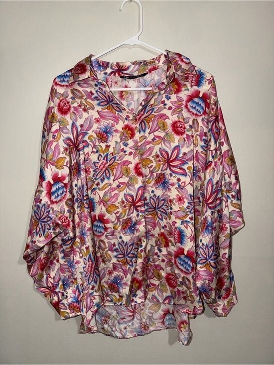 Zara Women’s XL Multicolor Floral Oversized Button Down Blouse