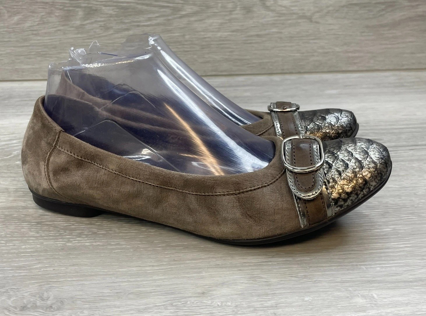 AGL Attilio Giusti Leombruni Women\'s Ballet Flat Brown Leather 8.5 Casual Shoes