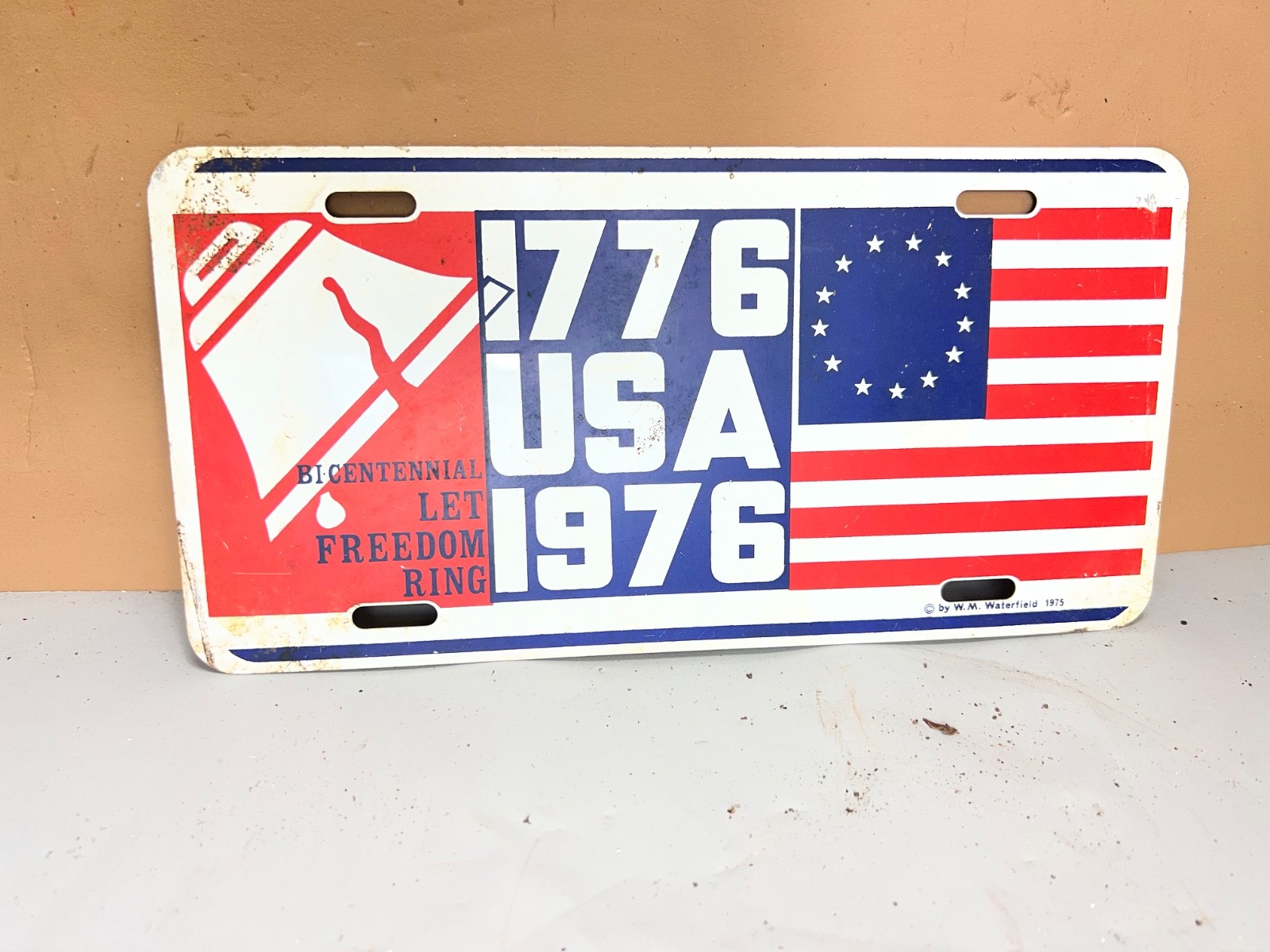 Vintage 1975 W.M. Waterfield 1776 USA 1976 Bi Centennial Let Freedom Ring Tag