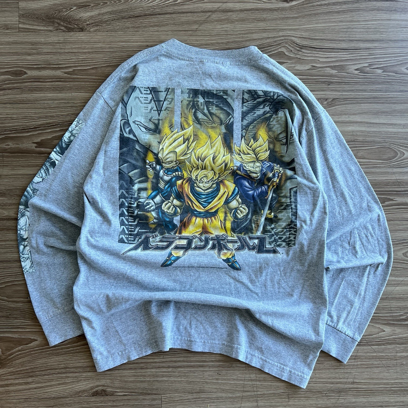 Vintage 90s/Y2K RARE Dragon Ball Z Long Sleeve Size Large some stains