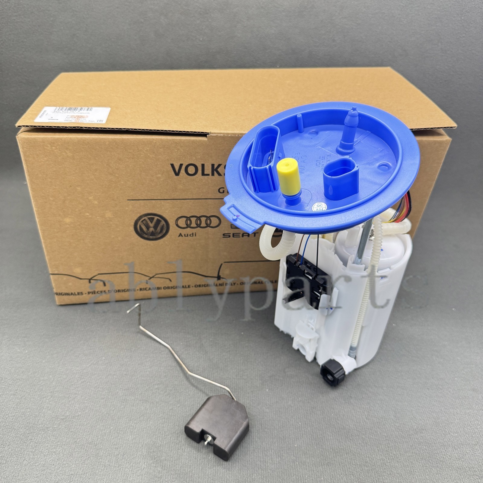NEW 8V0919087B Right Fuel Pump Module Assembly For Audi RS3 TTRS 2017-2020 2.5L NEW 8V0919087B Right Fuel Pump Module Assembly For Audi RS3 TTRS 2017-2020 2.5L