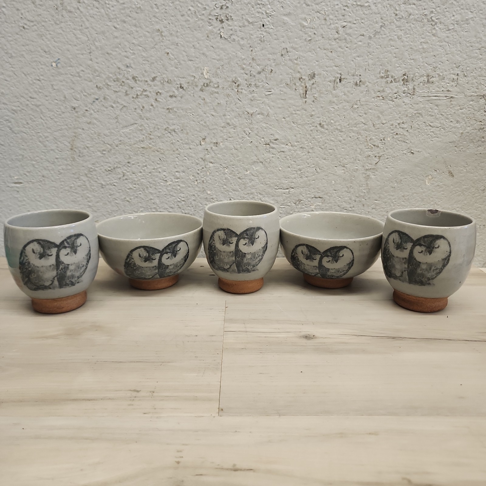 KOTOBUKI Japan terracotta 3 cups and 2 bowls Owls Nuzzling π KOTOBUKI Japan terracotta 3 cups and 2 bowls Owls Nuzzling π