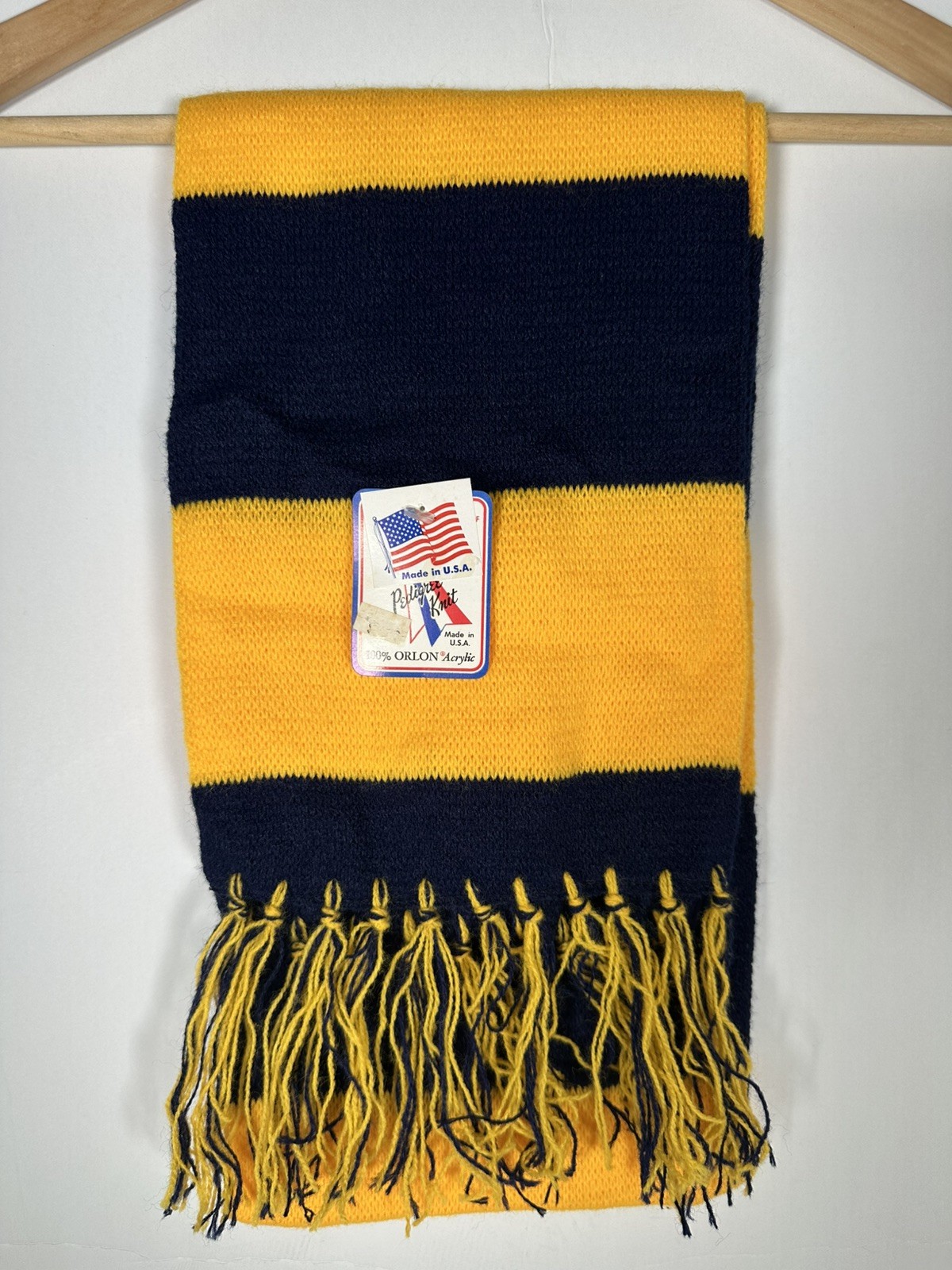 nwt vintage 1970s Plain St Louis Rams Yellow Navy Scarf Orlon Acrylic NOS Skiing nwt vintage 1970s Plain St Louis Rams Yellow Navy Scarf Orlon Acrylic NOS Skiing